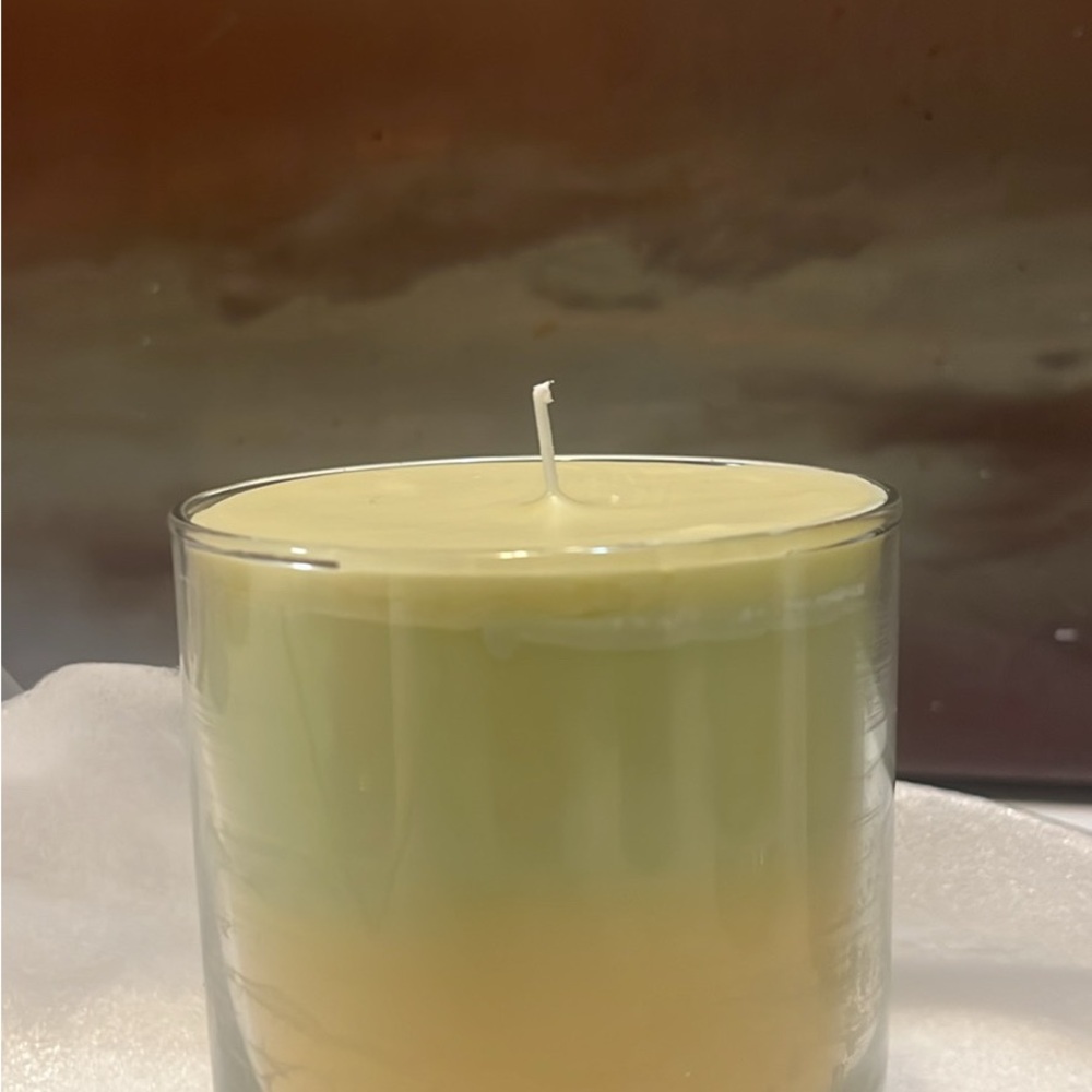 Elegant Cream Candle in Glass Holder